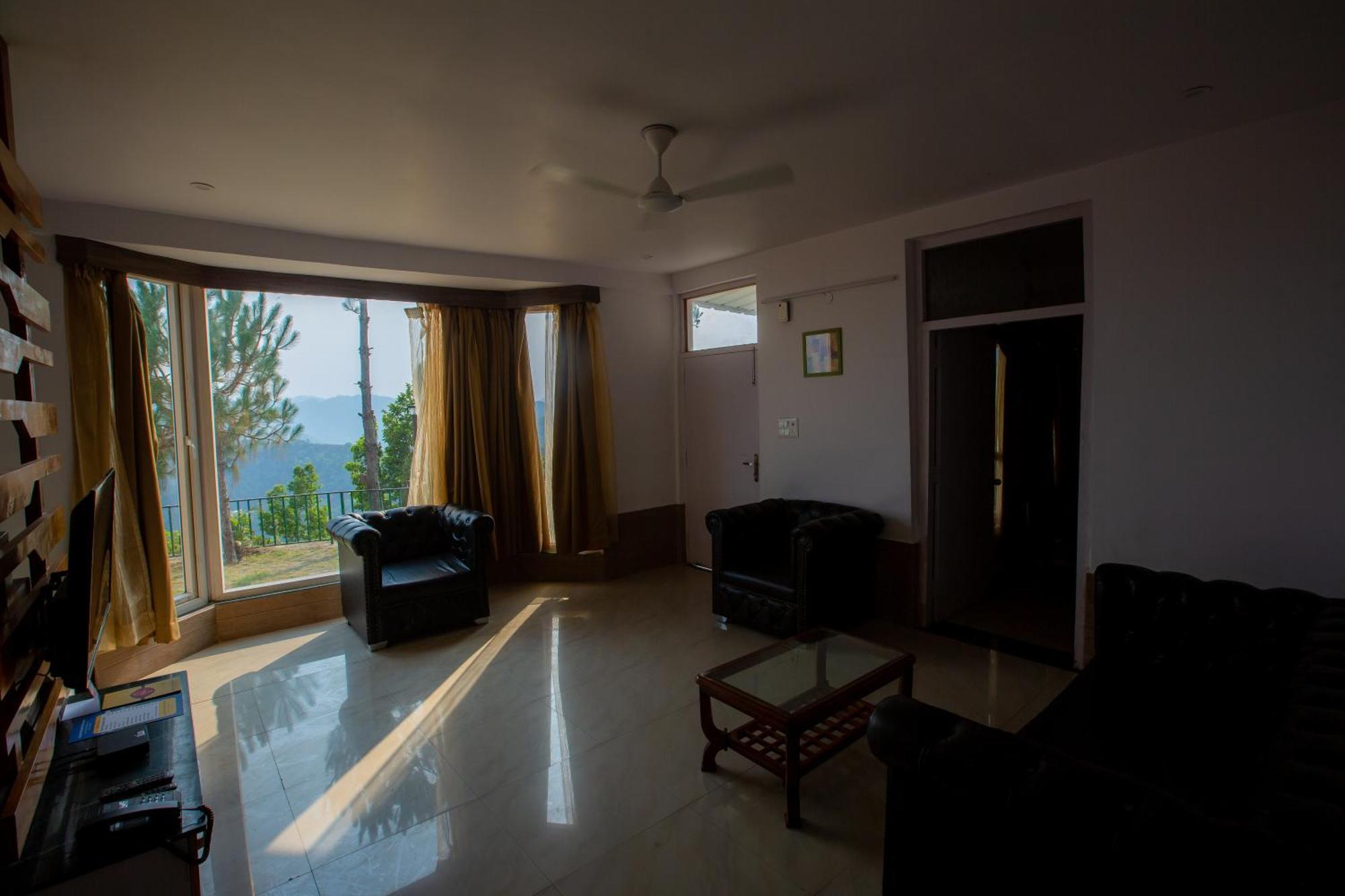 Blue Pine Orchards - Villas Lansdowne Ngoại thất bức ảnh